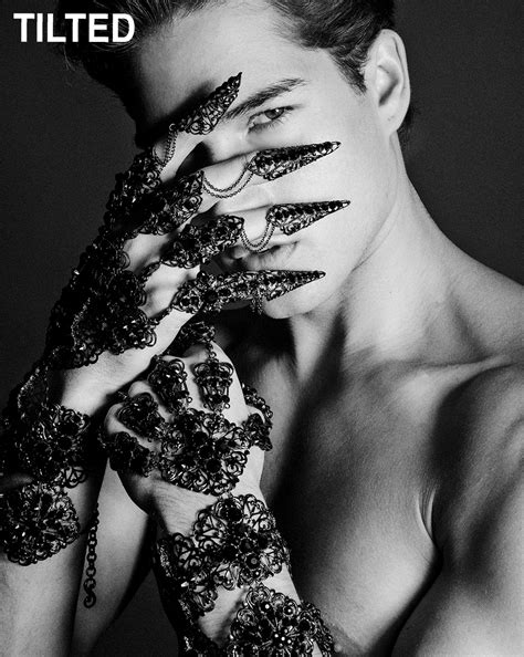 Damned Saint – Tilted .Style