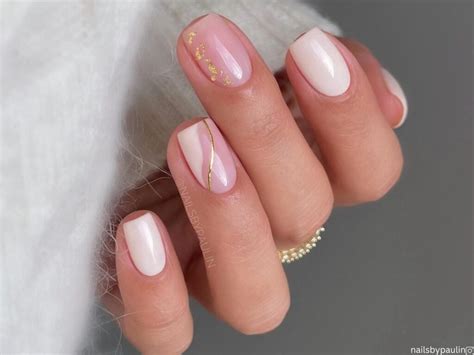 21 Simple Nails For The Minimalistic Chic Manicure