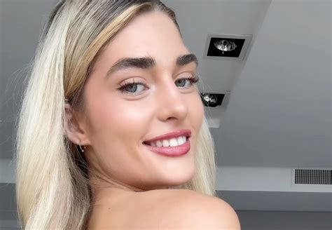 Martita Fort marcó tendencia con su look monocromático y lució la