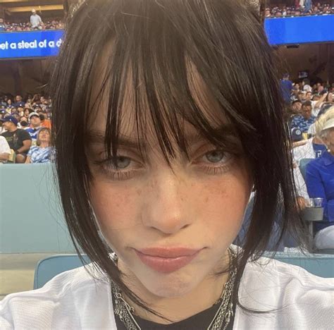 Billie Eilish Cleavage On Instagram Stories 2022 Yout - vrogue.co