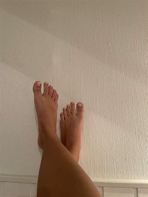 My small & tiny feet :) : r/feetpics