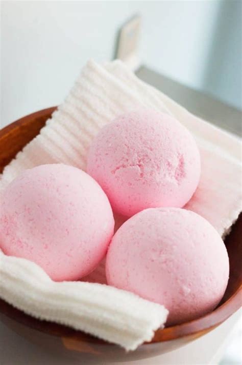 How To Make DIY Lush Bath Bombs Without Citric Acid? | PreVageSkin