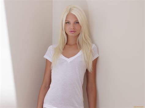 Franziska Facella (55 фото)