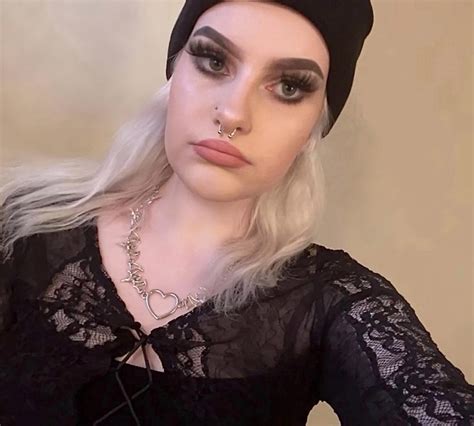 my updated everyday makeup look! : r/MakeupAddiction