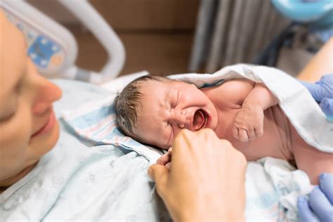 Preparación al parto: Tipos, fases y plan de parto | LetsFamily