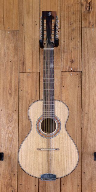 Octavina - Ferangeli Guitar Handcrafter