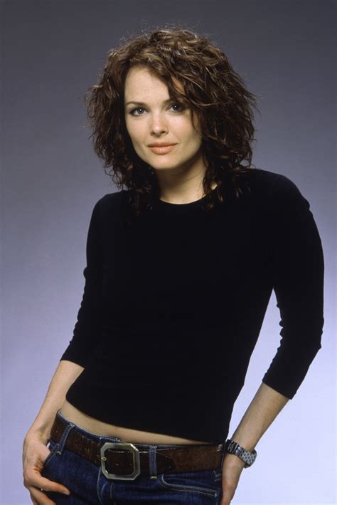 Dina Meyer photo #11513 | Celebs-Place.com