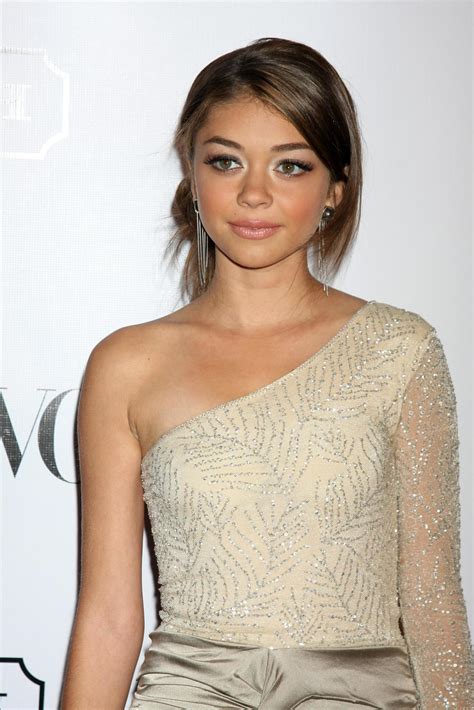 LOS ANGELES, SEPT 23 - Sarah Hyland arriving at the 9th Annual Teen