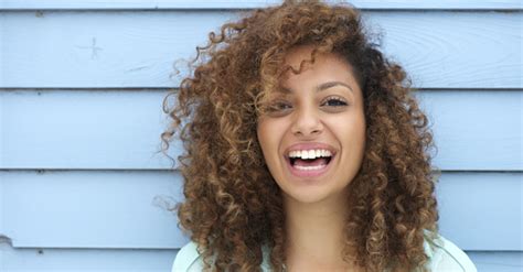 A Perfectly Asymmetrical Smile - Smile Makeover - Smile - DailyBeauty ...