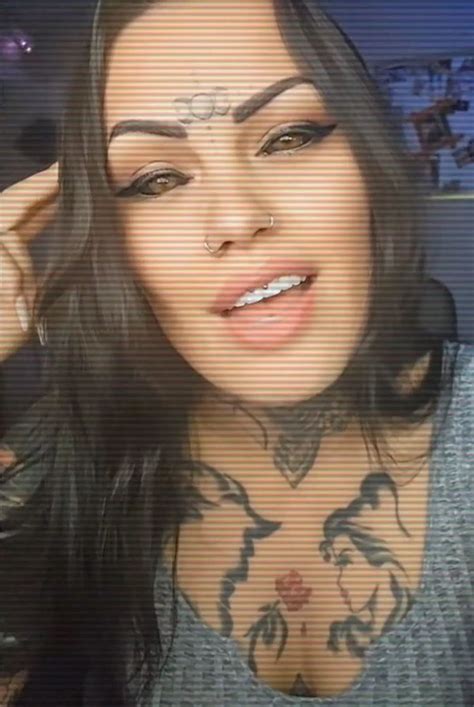 'I'm extreme body mod addict with inked eye and split tongue – but I'm