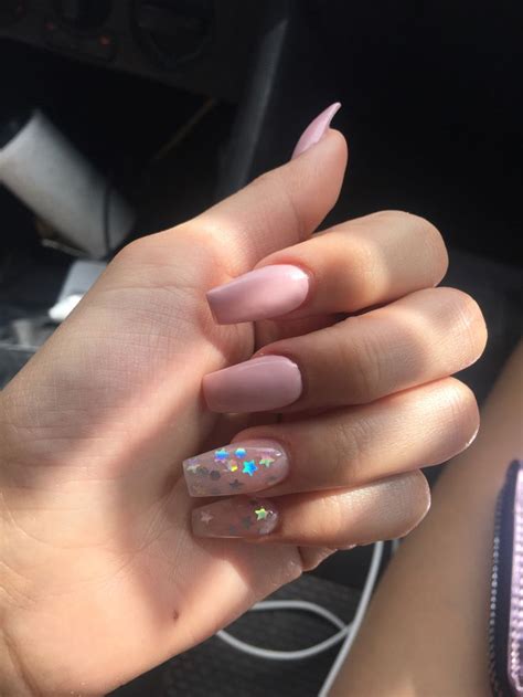 Uñas rosas | Uñas rosas, Manicura de uñas, Uñas