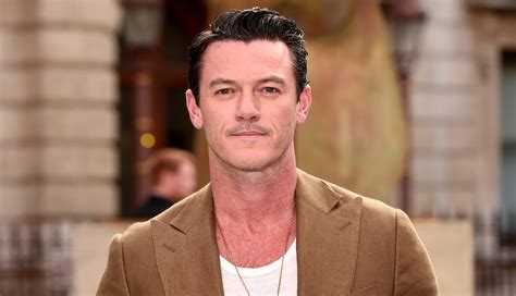 Luke Evans Tweets About That Full Frontal Scene in ‘Ma’ | Luke Evans ...