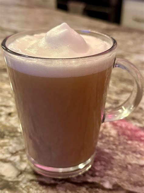 Nighttime tea latte 😌 : r/tea