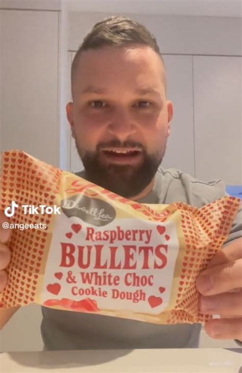 shoppers  wild  coles  darrell lea valentines day cookie
