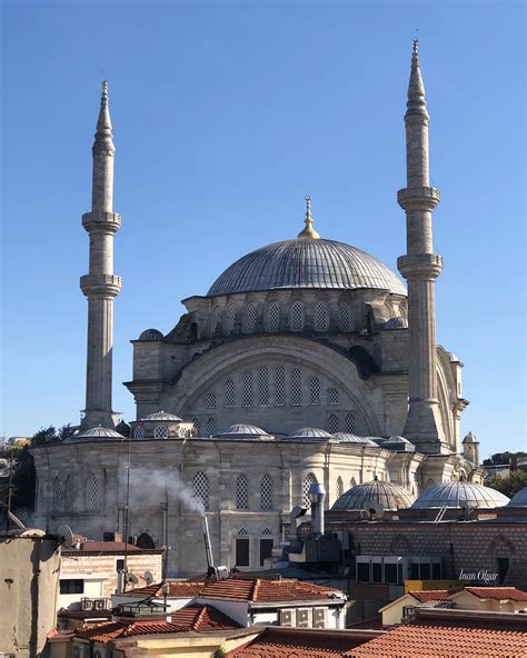 Nuruosmaniye Camii • Konumu, Fotoğrafları ve Hakkındaki Bilgiler