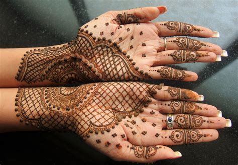 Check Out Henna's Main Ingredients