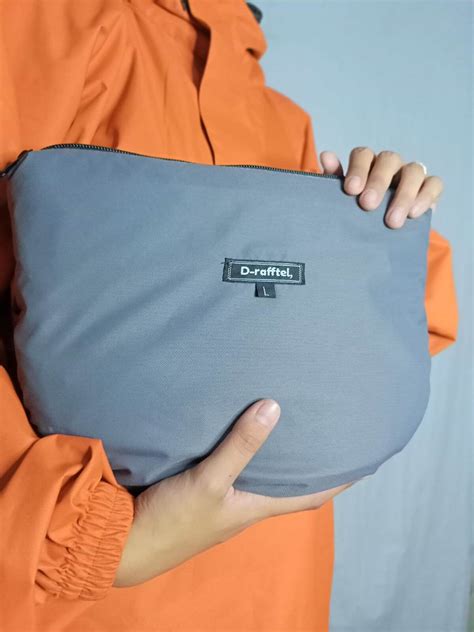 Bagai Air Di Daun Talas Artinya 9