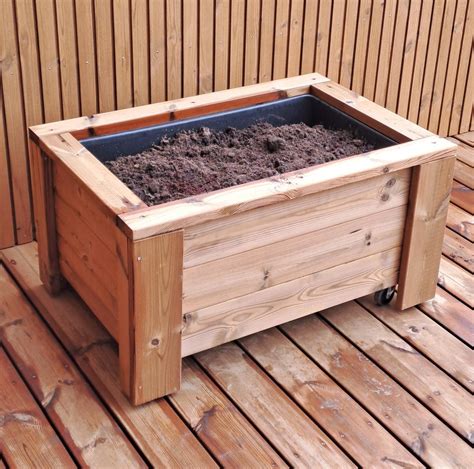 Modern Cedar Planter Box | Ana White