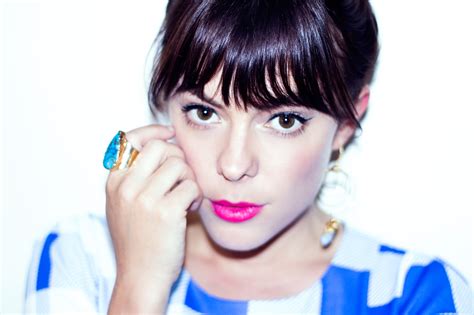 Classify Australian singer Lenka (Lenka Kripac)