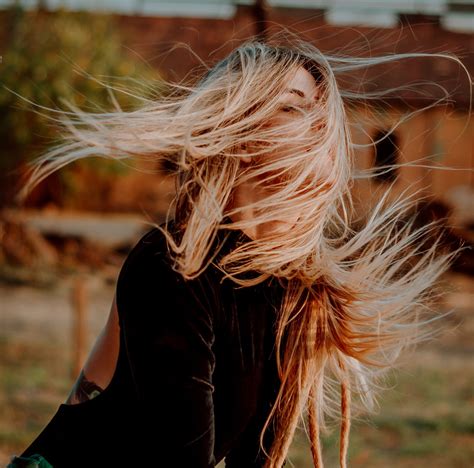 Capelli, tornano di moda gli anni 90' - Il Crivello