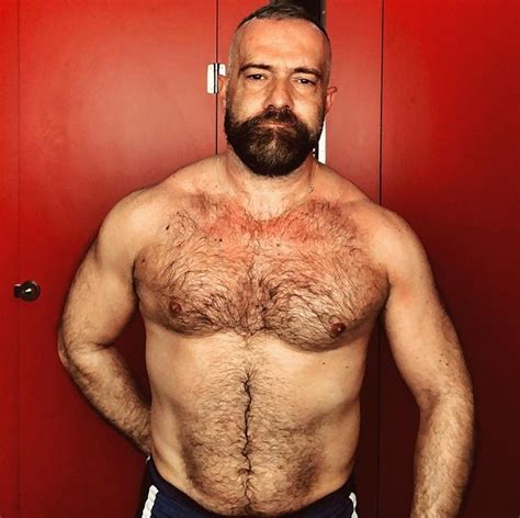 Daddyhunt - The Daddyhunt App is a gay dating and social networking app