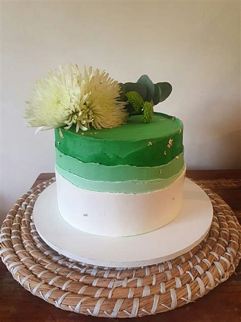 Bolo Branco E Verde - OCéu de Brigadeiro: Bolo Verde e Branco