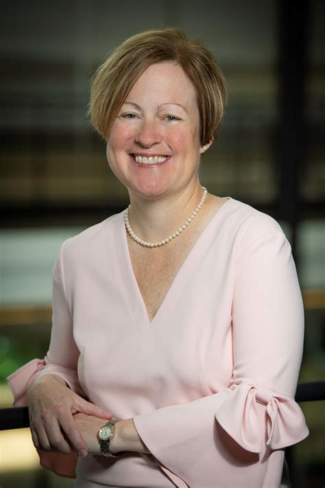 Beth Giglio, CHRO at Gorilla Glue at Gorilla Glue | Gartner Peer Community