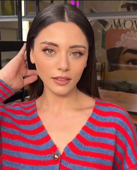 Pin by Nanda on Sıla Türkoğlu in 2024 | Quick, Actresses