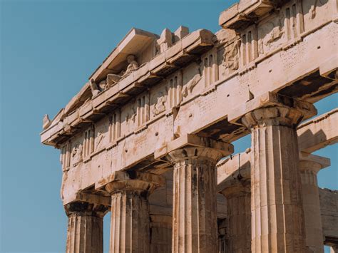 Inspecting Wood Pallets: How to Spot Damaged Pallets - The Pallet Squad