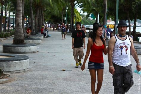 Таиланд. Паттая. Beach road.