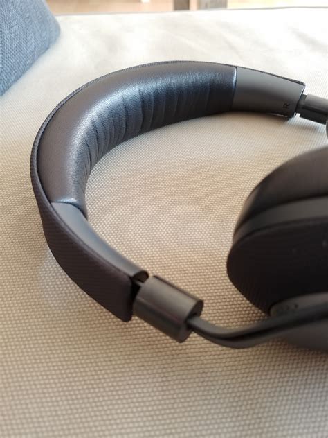 Bowers & Wilkins PX Noise-Cancelling Over-ears | Headphone Reviews and ...