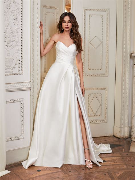 Try on wedding dresses online 60 photos - Astyledwedding.com