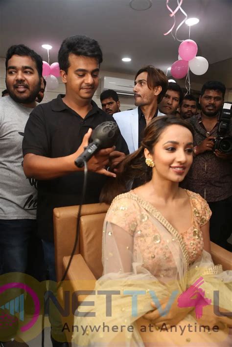 Actress Anoos Franchise Salon And Clinic Launch Photos | 347087 | Movie ...