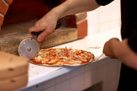 Find the Best Pizza Near You - Wood-Fired, Sourdough | PizzaSpots