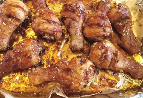 Тези мариновани пилешки бутчета стават супер крехки и вкусни, тайната е ...