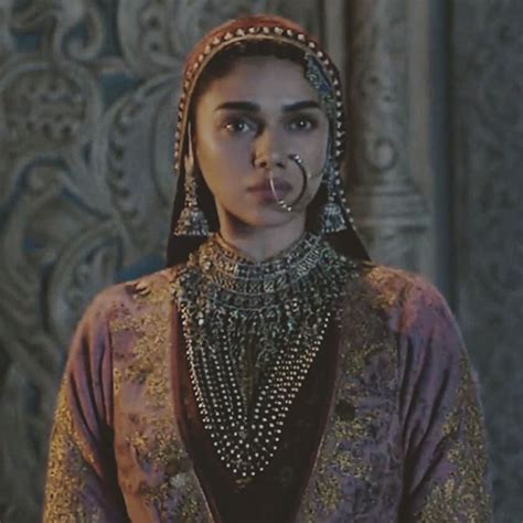 Aditi Rao Hydari as Mehrunisa in Padmaavat - INNAYA HERITAGE JEWELLERY ...