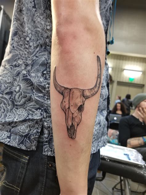 Steer Skull by Annalise, Scapegoat Tattoo, Portland OR. : r/tattoos