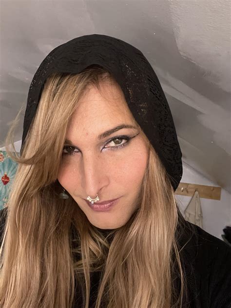 Another trans witch checking in🖤 : r/WitchesVsPatriarchy