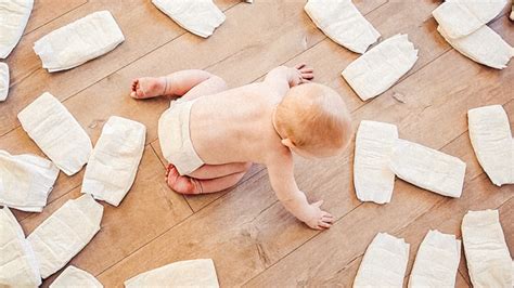 how to know when to go up a diaper size
