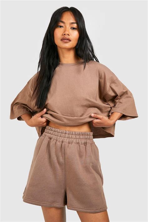 boxy crop  shirt  short set   matching top  shorts