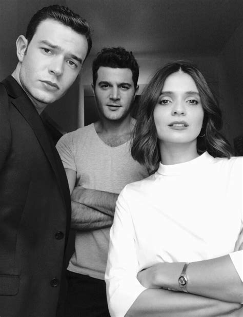 Pin by GüLcaN🌠 on oyuncular | Actors, Turkish actors, Best couple