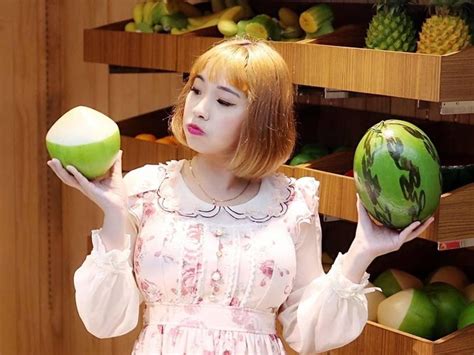Nasib Kimi Hime Bila Tak Gubris Panggilan Kominfo ~ Teman Ratu | Syair ...