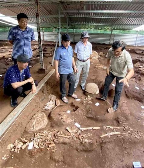 2,300-Year-Old Skeleton Unearthed in Vietnam | ARCHAEOLOGY WORLD