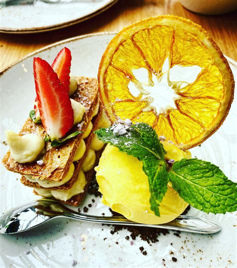 Sasha Hu - Sasha Hu added a new photo.