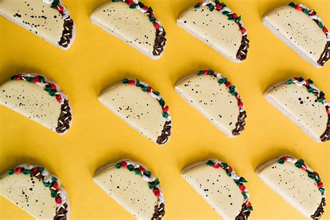 Dragons Love Tacos Party! - Harmony Lynn