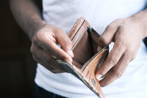 The Power of Broke: How Empty Pockets, a Tight Budget, and Desire Can ...