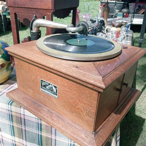 Antique Phonograph - Etsy