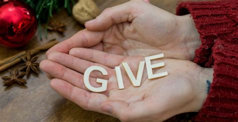 'Tis The Season of Giving - Yountville Chamber of Commerce 