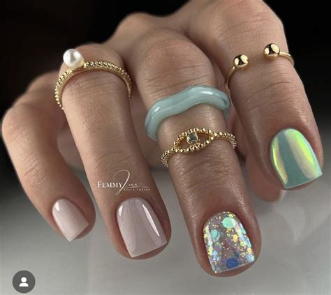 Pin by Luz Eugenia on Nails | Almond acrylic nails, Confetti nails ...