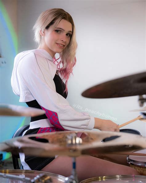 Rhea | Wanna play with me?🤭🥁🩵 — Outfit from @teguri.wear 🩷🕷️🕸️ — #